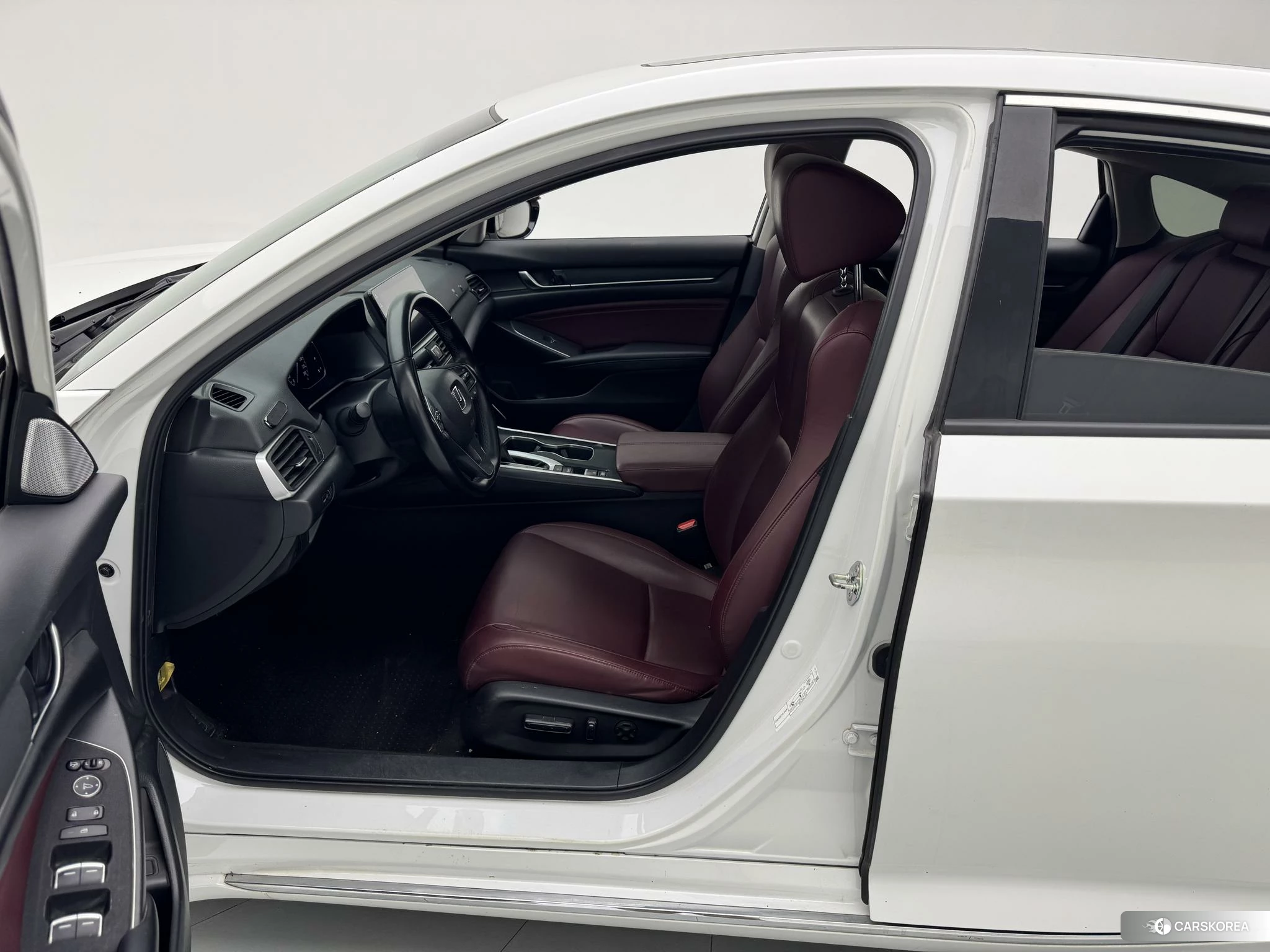 Honda Accord 2021 Белый из Китая, фото 5