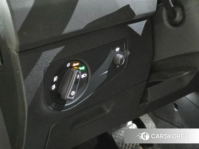 Volkswagen Tiguan second Generation 2020 Серый из Кореи, фото 5