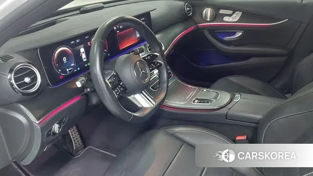 Mercedes-Benz E-Class W213 2022 Белый из Кореи, фото 5