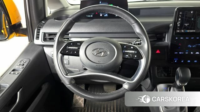 Hyundai Staria 2022 Желтый из Кореи, фото 5