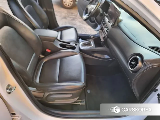 Hyundai The New Kona 2022 Белый двухцветный из Кореи, фото 5