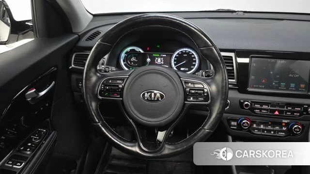 Kia Niro 2018 Белый из Кореи, фото 5