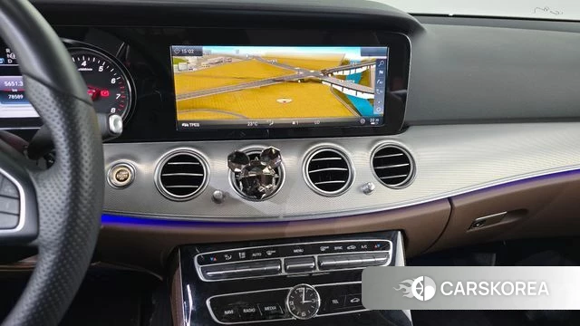 Mercedes-Benz E-Class W213 2018 Белый из Кореи, фото 5