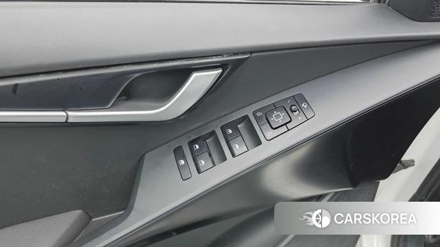 Kia Di Ol Nu Niro 2022 Белый из Кореи, фото 5