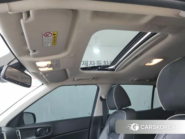 Hyundai Venue 2019 Черный из Кореи, фото 5
