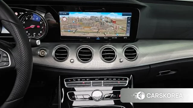 Mercedes-Benz E-Class W213 2018 Белый из Кореи, фото 5