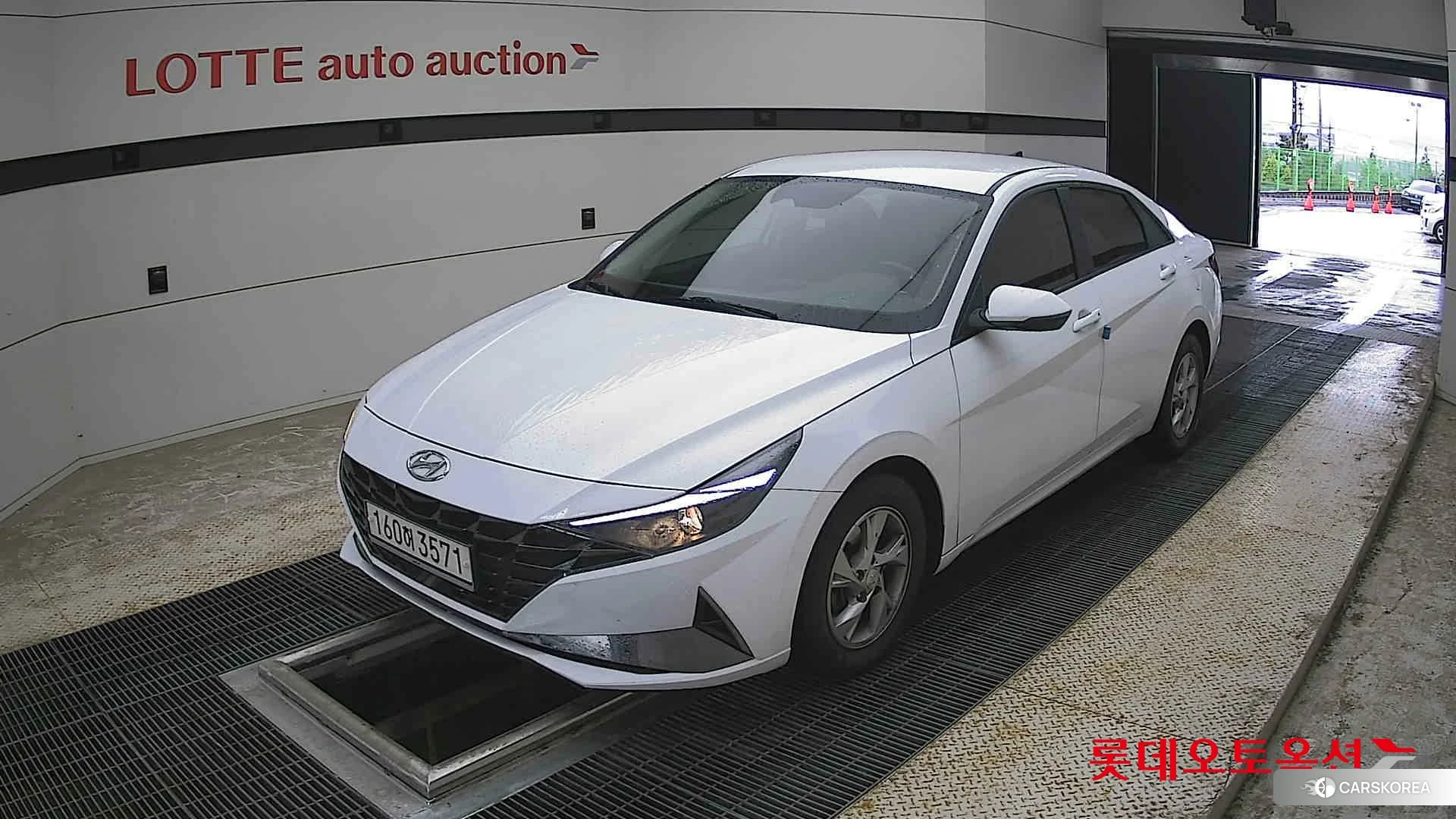 Hyundai Avante 2021 Polar White из Кореи, фото 5