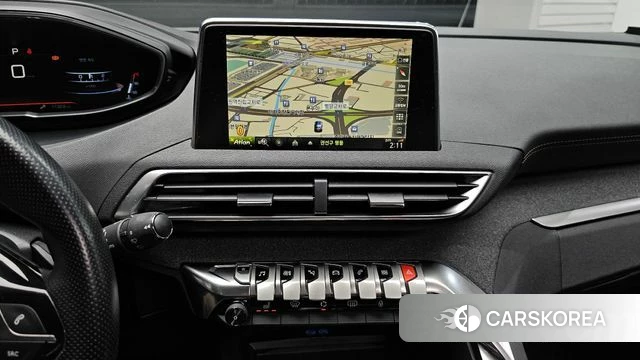 Peugeot 5008 second generation 2018 Белый из Кореи, фото 5