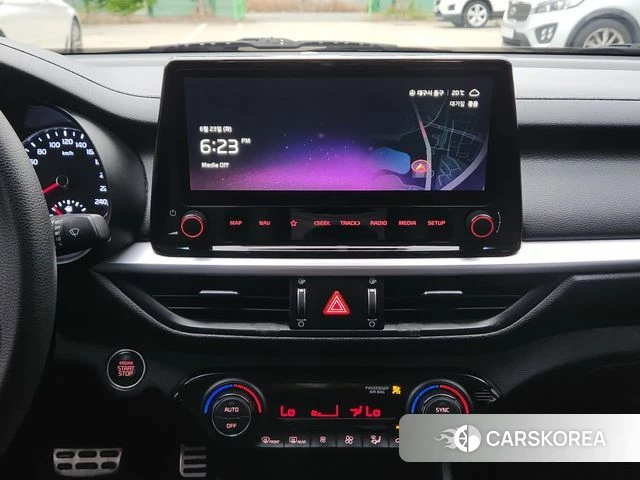 Kia The New K3 2nd generation 2022 Белый из Кореи, фото 5
