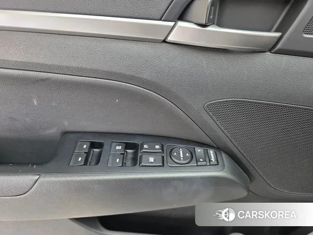 Hyundai The New Avante AD 2019 Белый из Кореи, фото 5