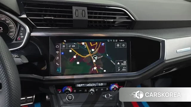 Audi Q3 (F3) 2023 Серый из Кореи, фото 5