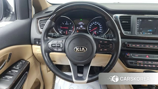 Kia The New Carnival 2018 Белый из Кореи, фото 5