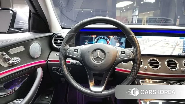 Mercedes-Benz E-Class W213 2018 Серый из Кореи, фото 5