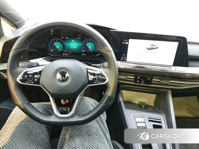 Volkswagen Golf 2022 Белый из Китая, фото 5