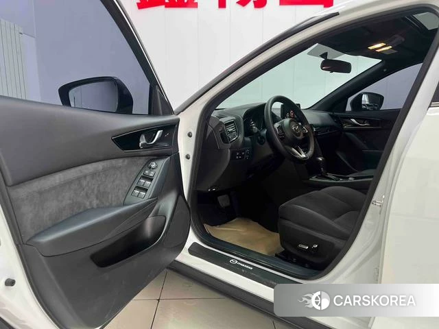 Mazda CX-4 2023 Белый из Китая, фото 5