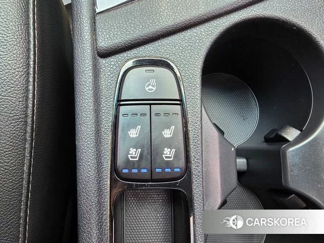Kia Niro 2018 Белый из Кореи, фото 5