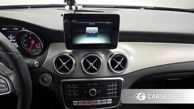 Mercedes-Benz GLA-Class X156 2019 Белый из Кореи, фото 5