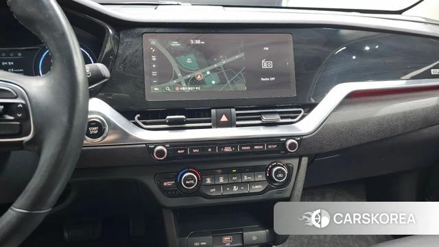 Kia Niro Plus 2022 Белый из Кореи, фото 5