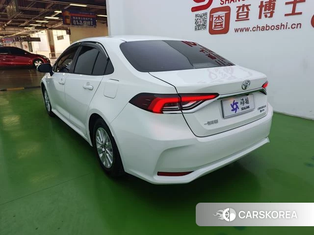 Toyota Corolla 2024 Белый из Китая, фото 5