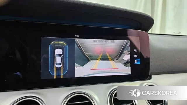 Mercedes-Benz E-Class W213 2020 Светло-серебряный цвет из Кореи, фото 5