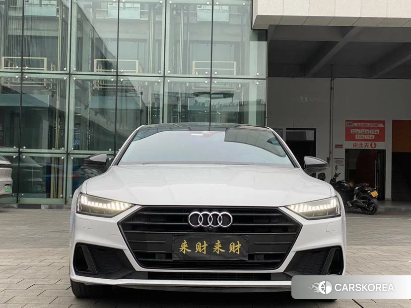 Audi A7 2021 Белый из Китая, фото 5