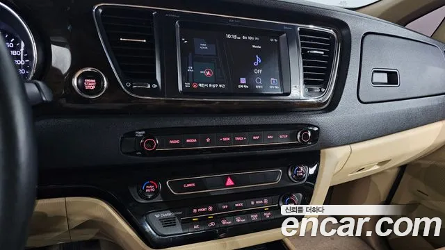 Kia The New Carnival 2019 Белый из Кореи, фото 5