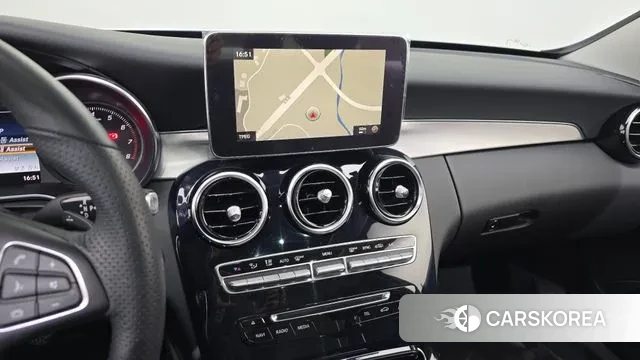 Mercedes-Benz C-Class W205 2018 Белый из Кореи, фото 5