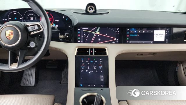 Porsche Taycan 2022 Серебристо-серый из Кореи, фото 5