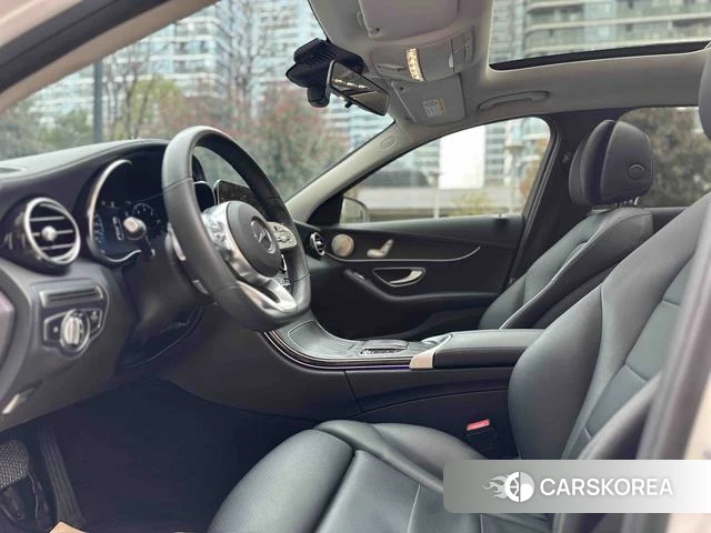 Mercedes-Benz Class C 2021 Белый из Китая, фото 5