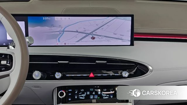 Genesis GV70 2025 Белый из Кореи, фото 5