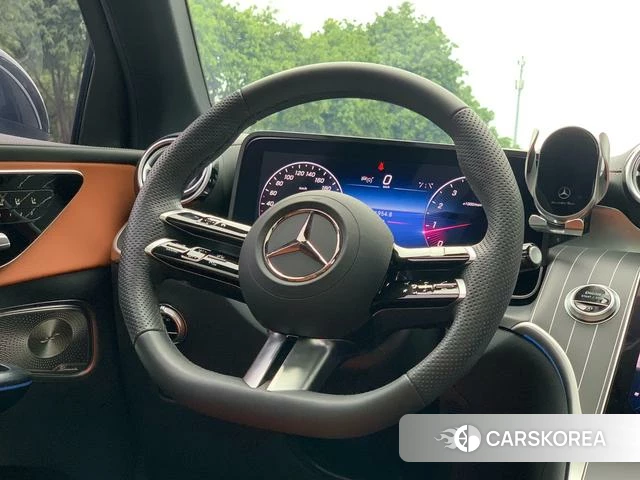Mercedes-Benz GLC 2024 Черный из Китая, фото 5