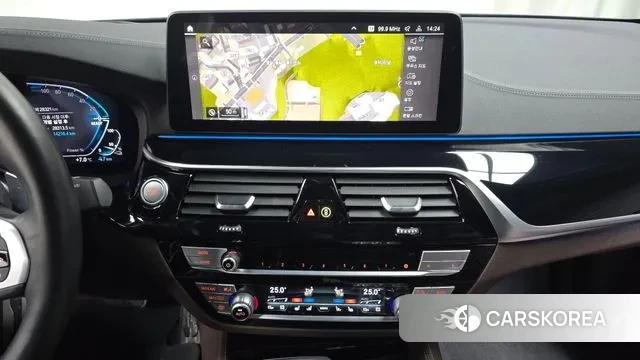 BMW 5 Series (G30) 2022 Черный из Кореи, фото 5