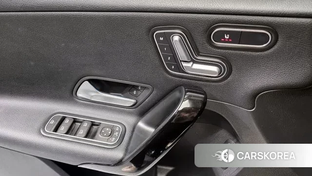 Mercedes-Benz A-Class W177 2020 Черный из Кореи, фото 5