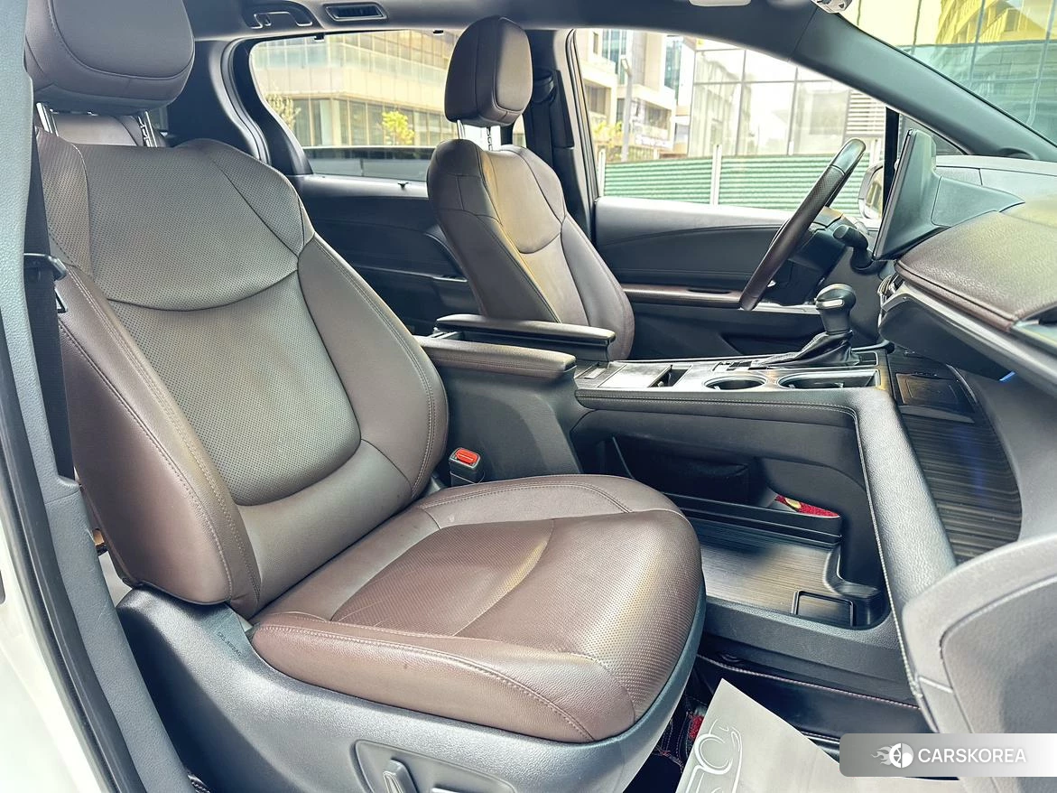 Toyota Saina 2021 Белый из Китая, фото 5