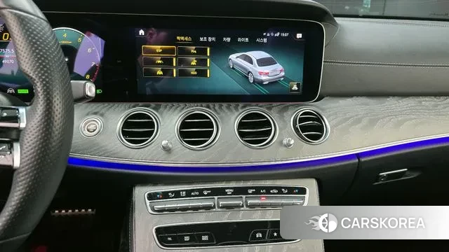 Mercedes-Benz E-Class W213 2022 Серебристо-серый из Кореи, фото 5