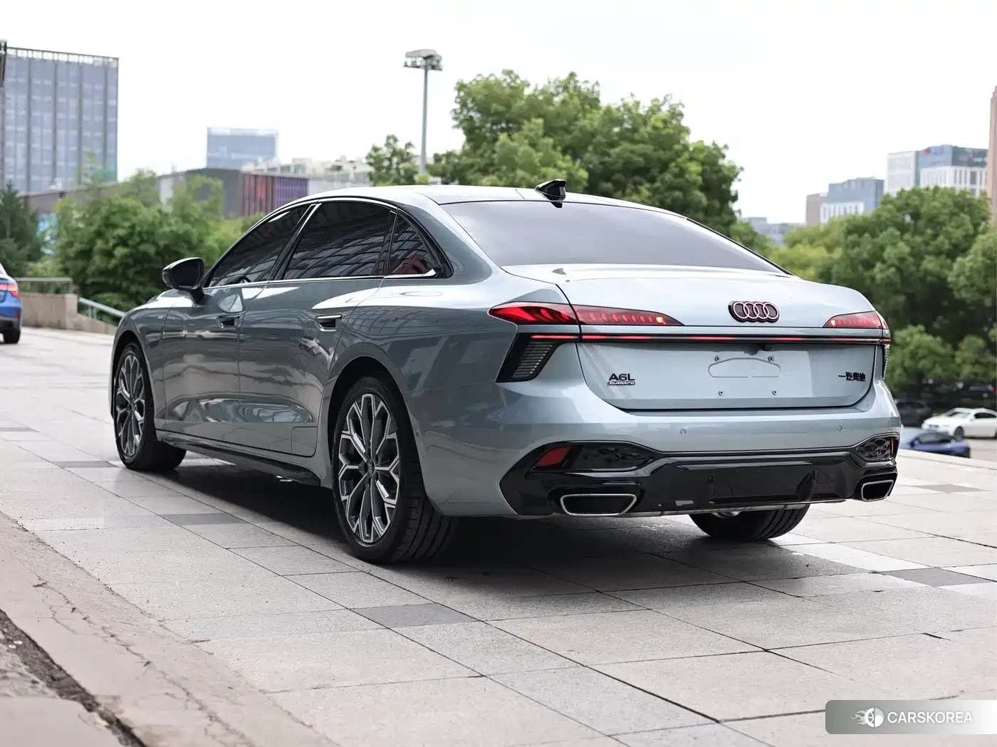 Audi A6L 2026 Silver/gray из Китая, фото 5