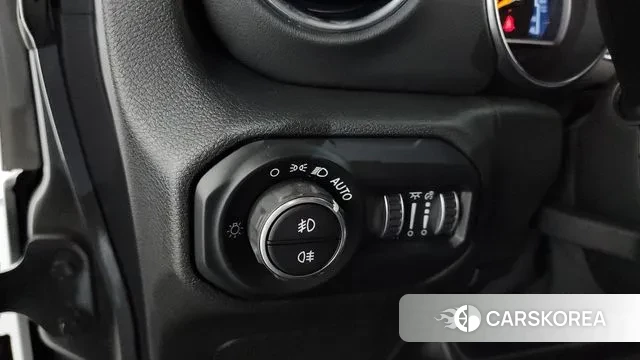 Jeep Wrangler (JL) 2021 Серый из Кореи, фото 5