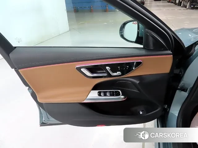 Mercedes-Benz E-Class W214 2025 Небесно-голубой из Кореи, фото 5