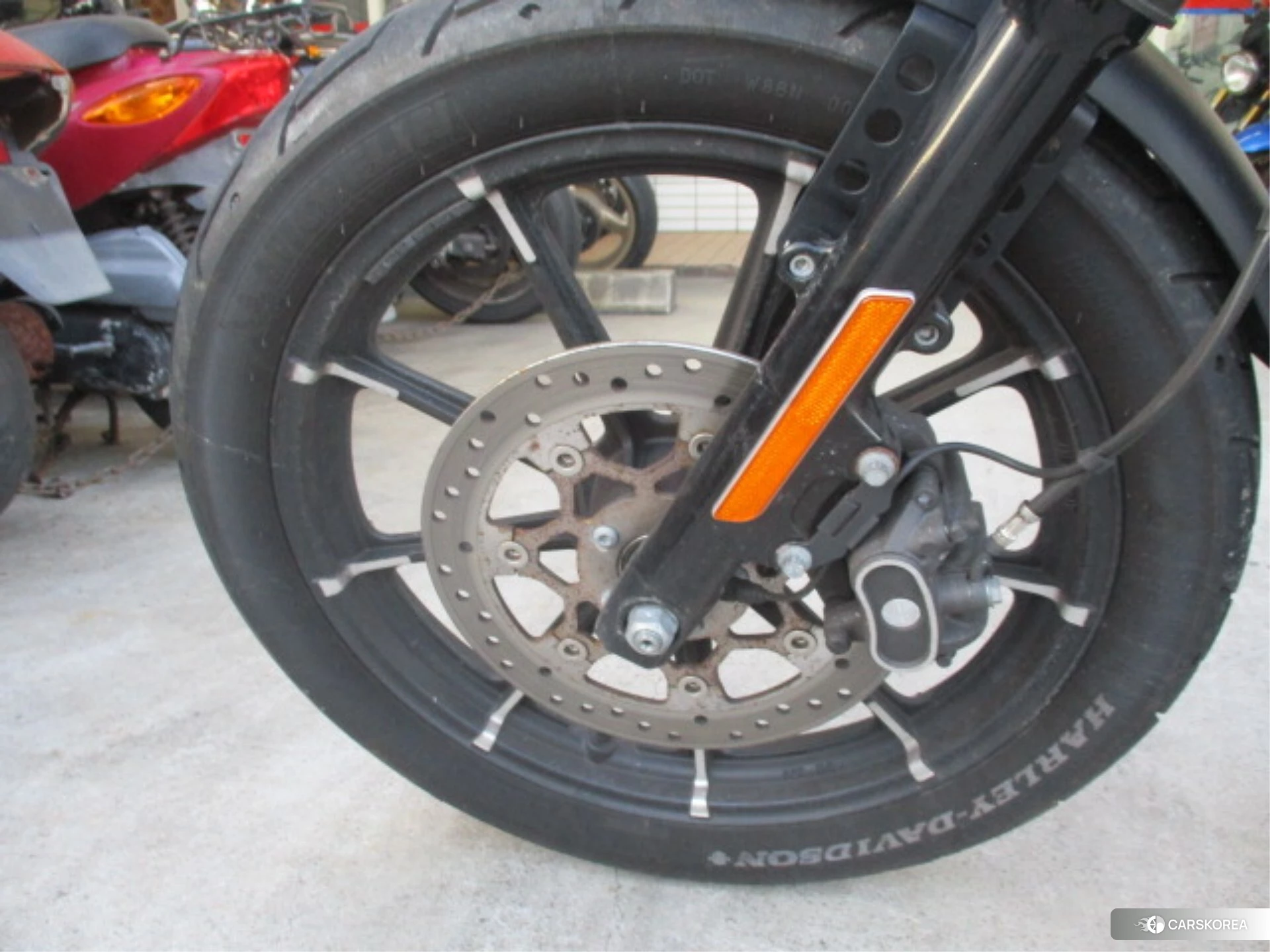 Harley-Davidson Sportster XL883N 2020 из Японии, фото 3