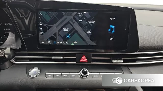 Hyundai Avante Hybrid (CN7) 2022 Белый из Кореи, фото 5