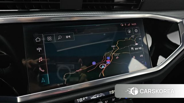 Audi Q3 (F3) 2020 Белый из Кореи, фото 5