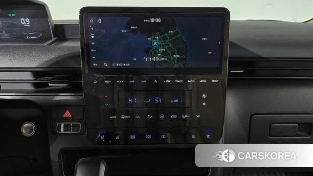 Hyundai Staria 2023 Белый из Кореи, фото 5