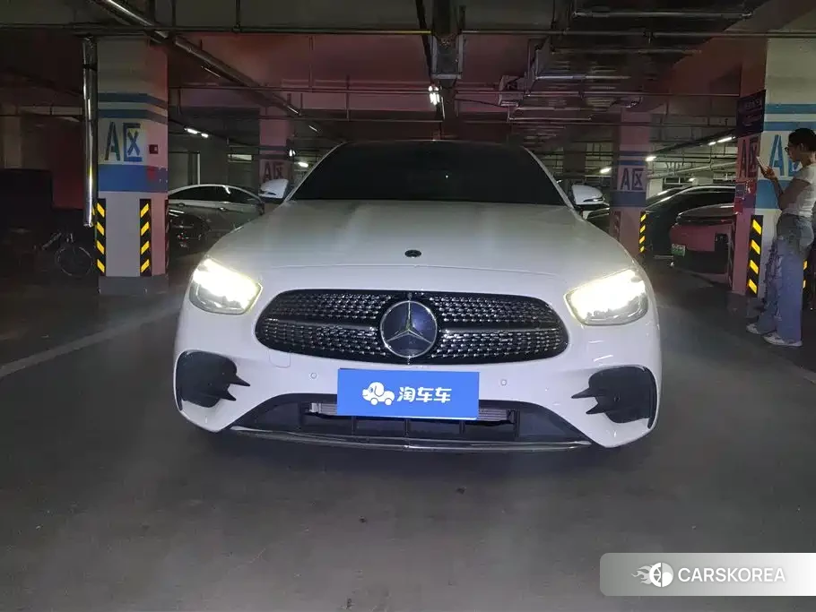 Mercedes-Benz E-Class 2023 Белый из Китая, фото 5