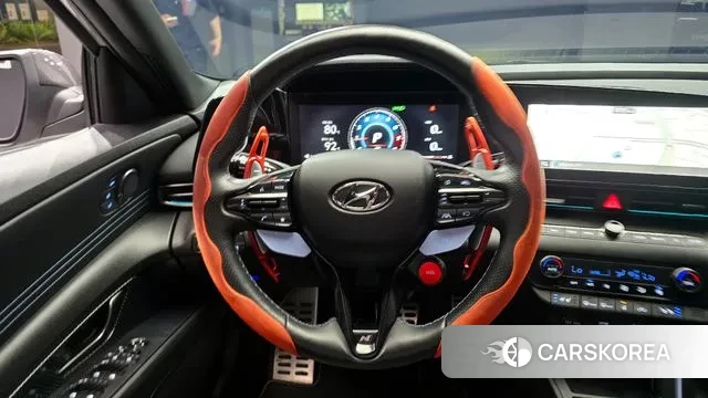 Hyundai Avante (CN7) 2022 Серебристо-серый из Кореи, фото 5