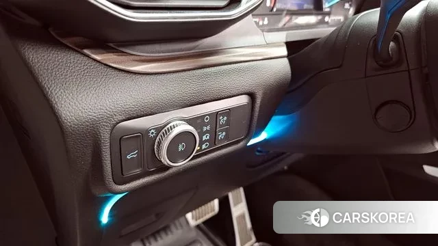 Ford Explorer 6th Generation 2022 Белый из Кореи, фото 5