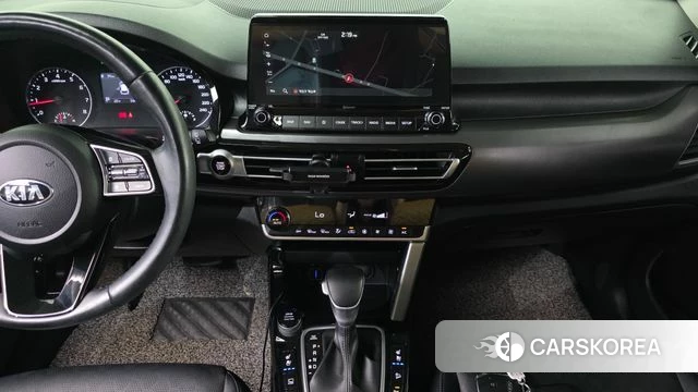 Kia Seltos 2020 Серый из Кореи, фото 5