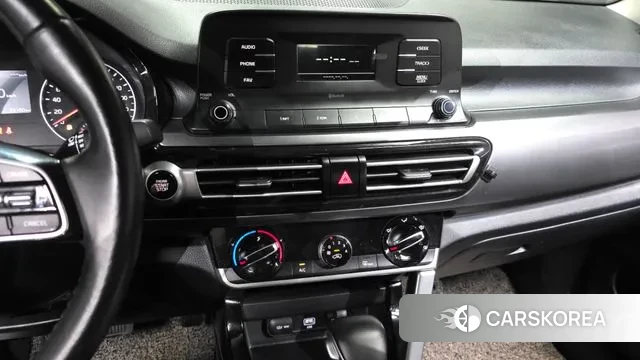 Kia Seltos 2021 Серый из Кореи, фото 5