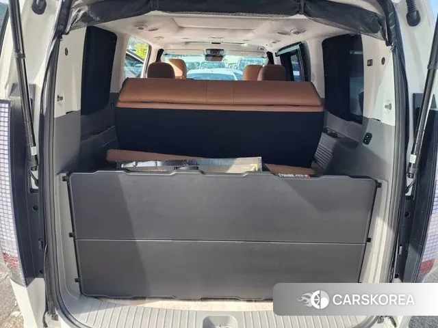 Hyundai Staria 2025 Белый из Кореи, фото 5