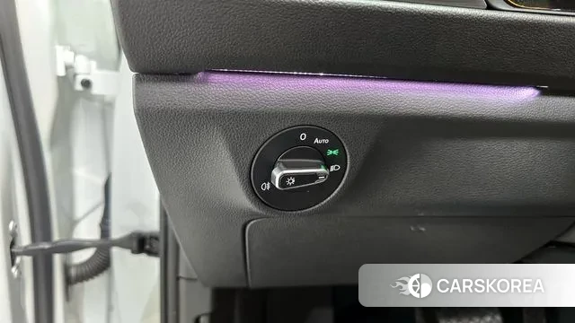 Volkswagen 7th Generation of Jetta 2023 Белый из Кореи, фото 5