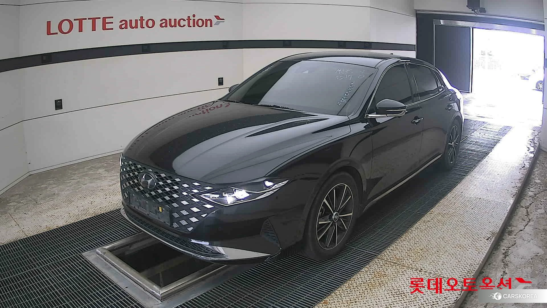 Hyundai Grandeur 2022 Черный из Кореи, фото 5